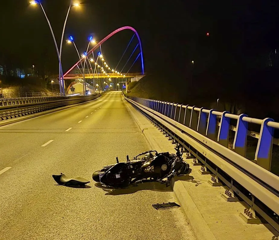 Motocyklista poniósł śmierć na miejscu (fot. nadesłane)