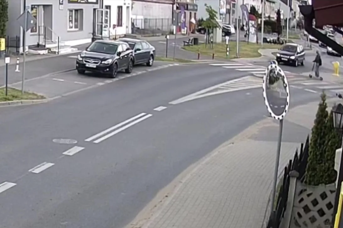 Kolizja samochodu i hulajnogi w Świeciu (fot. nadesłane)