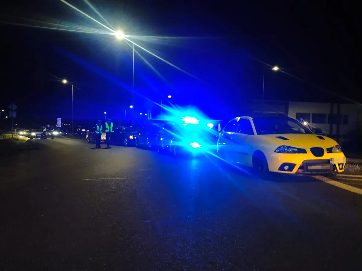 Policja zapobiegła nielegalnym wyścigom [fot.  nadesłane]