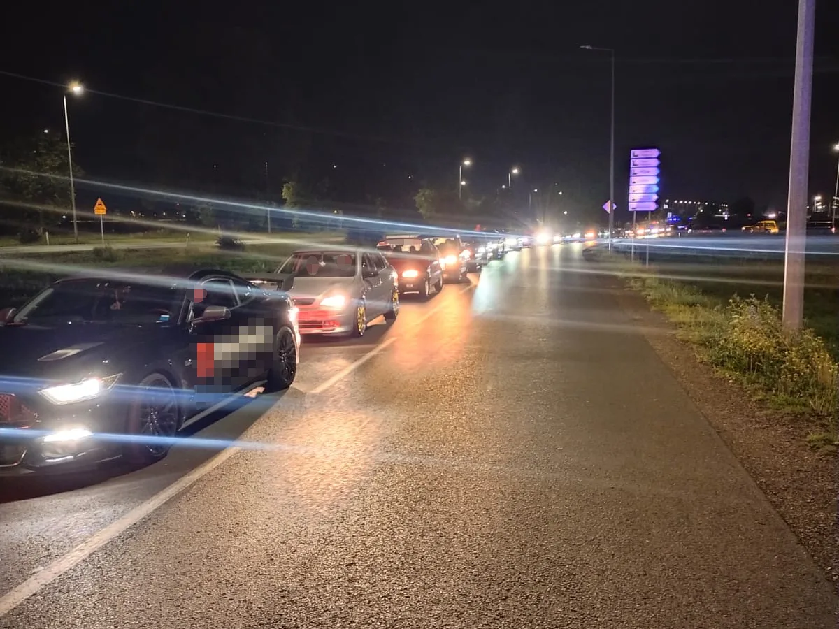 Policja zapobiegła nielegalnym wyścigom [fot.  nadesłane]