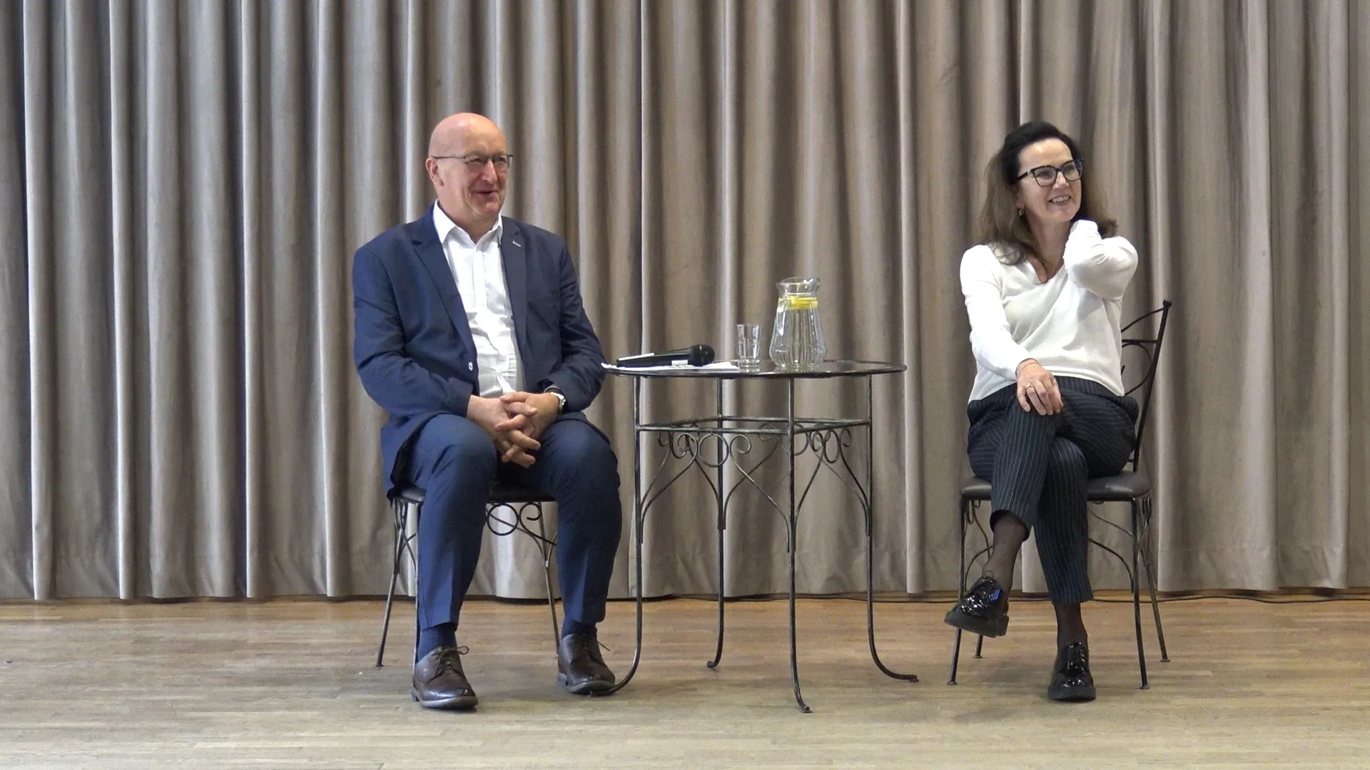 Spotkanie z młodzieżą w "Modraczku" (fot. Janusz Wiertel)