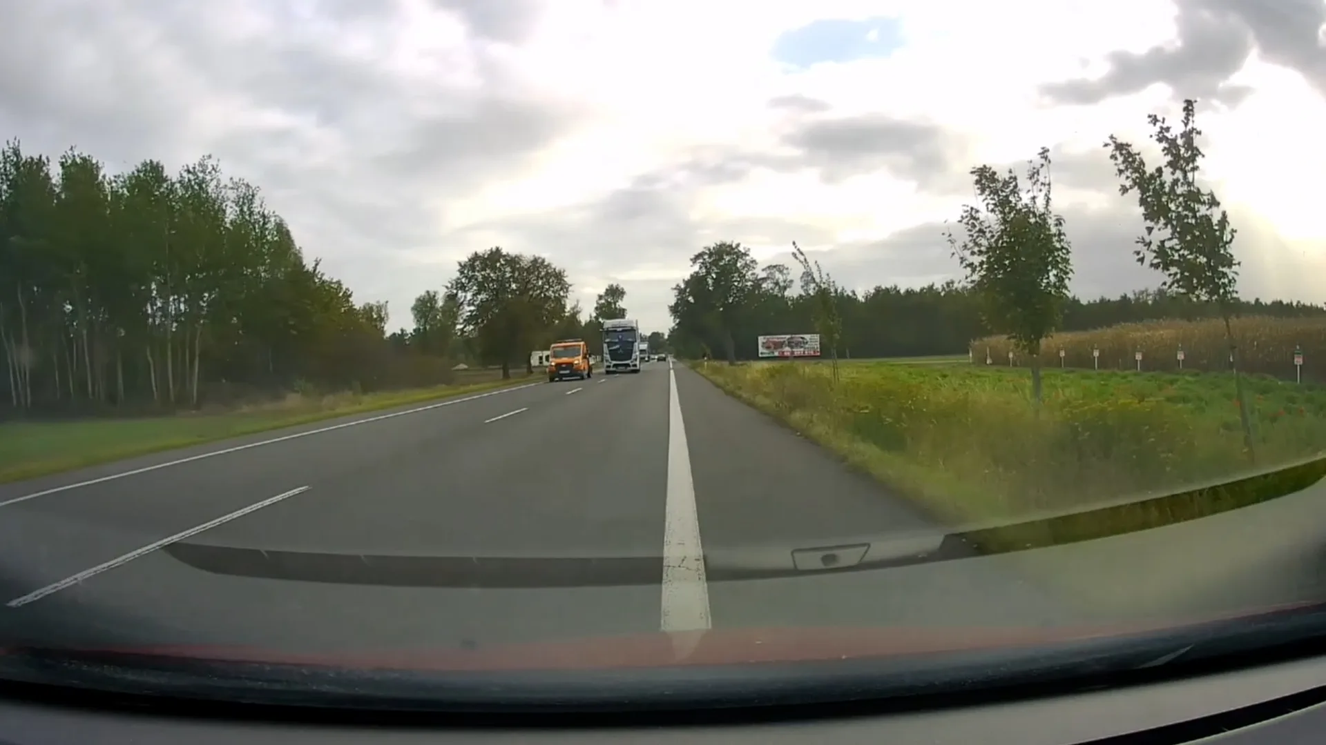 Brawurowa jazda kierowcy TIR-a  w Nartach gm. Lubień Kujawski 